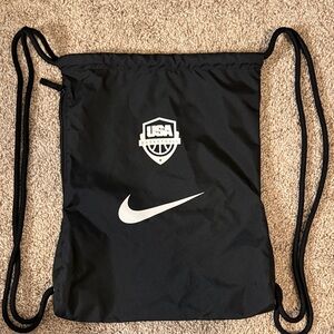 [New] Nike USA basketball drawstring bag